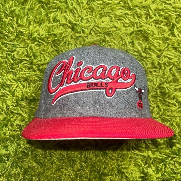 NBA Chicago Bulls Hardwood Classic New Era SnapBack - Picture 5 of 6